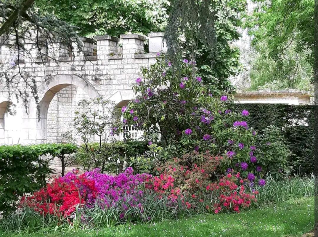 La Romantique Bourges Buitenkant foto